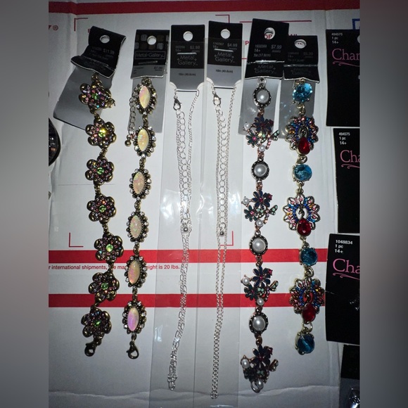 Random Jewelry Lot - Picture 3 of 11